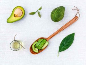 Aceite de aguacate: propiedades, beneficios, usos y cómo aprovechar todas sus ventajas