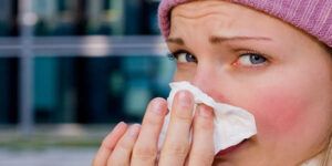 Alergia al polen: síntomas, causas, tratamiento y cómo prevenir las molestias