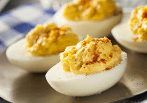 Huevos rellenos caseros: receta fácil, cremosa y con los mejores trucos