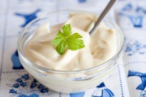 Mayonesa vegetariana sin huevo: receta fácil, cremosa y saludable paso a paso