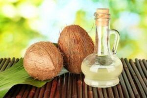 Leche de coco, yogur y miel: receta saludable, cremosa y fácil de preparar en casa