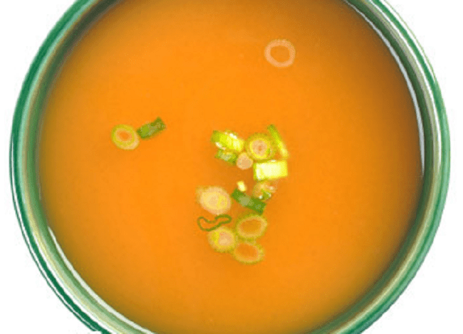 sopa de zanahoria con naranja y jengibre Prepara una sopa de zanahoria con naranja y jengibre, cremosa, ligera y muy fácil de hacer.
